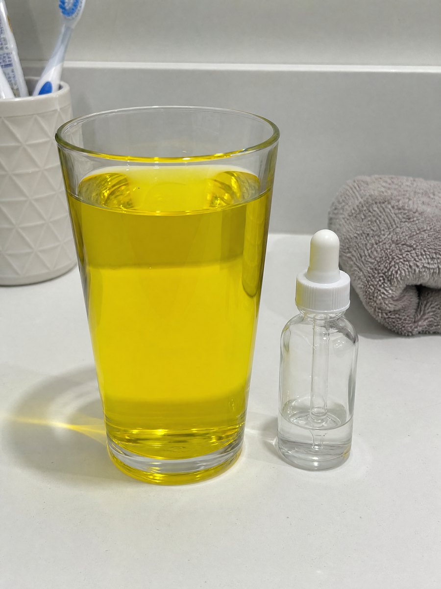 Tap water with reagent: yellow